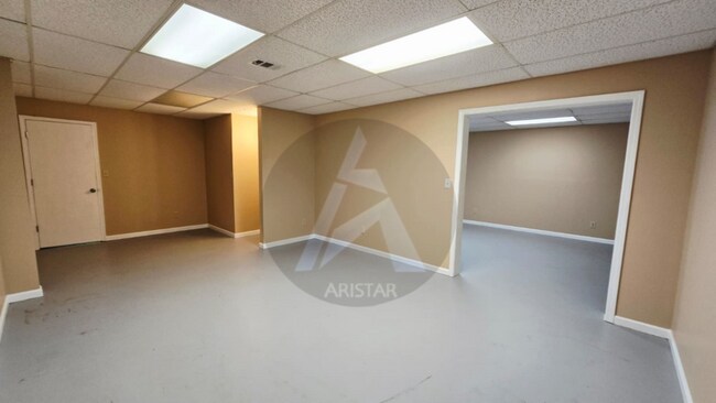 Building Photo - 103 Westland Ct