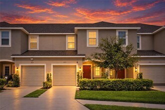 Building Photo - 8605 Lunar Skye St