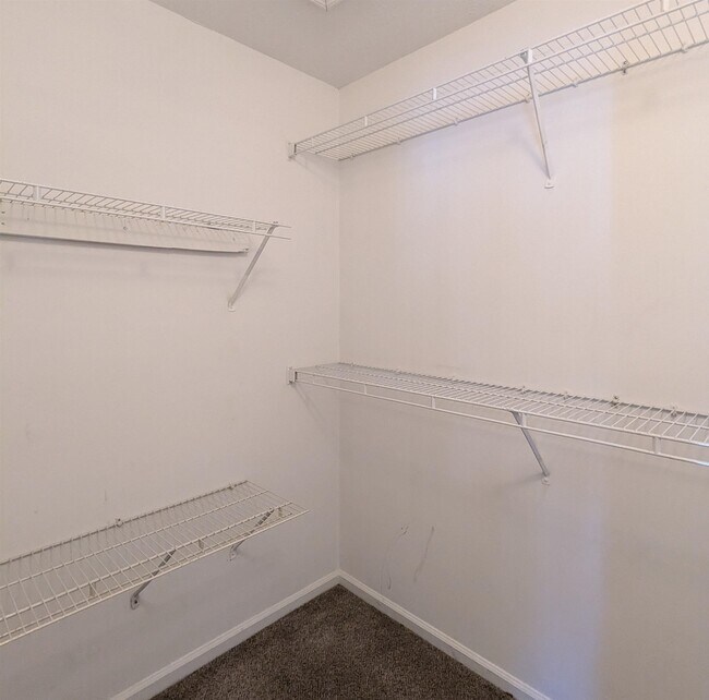 Building Photo - 8031 Resin Rd