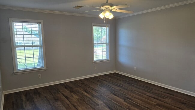 Building Photo - 173 Walnut Trace Dr