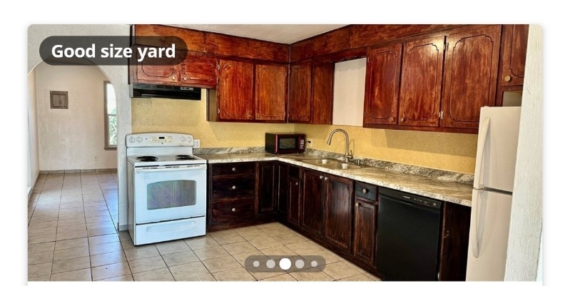 Building Photo - 912 W 36th St