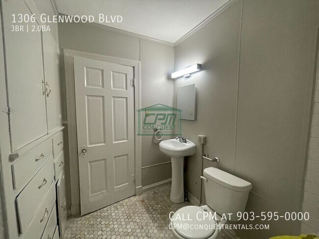 Building Photo - 1306 S Glenwood Blvd