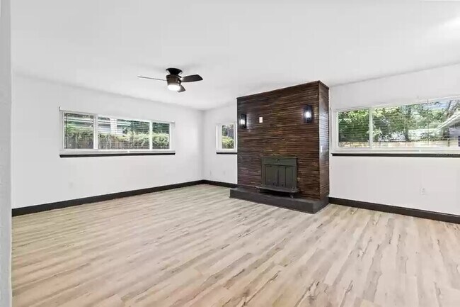 Living Room v1 - 9511 N Dartmouth Ave