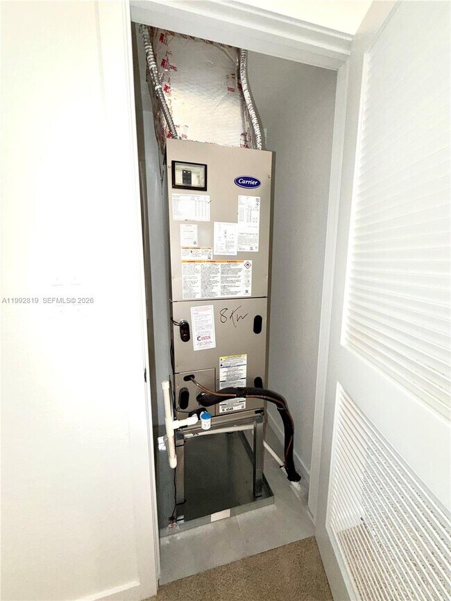 Building Photo - 359 NE 16th St