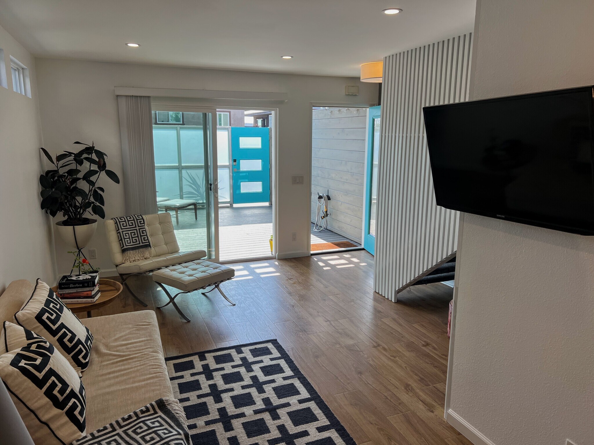 Open to patio - 2225 Manchester Avenue