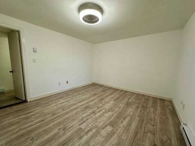 Building Photo - 248 Killingworth Turnpike