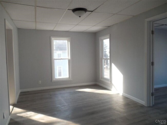 Building Photo - 227 W Main St