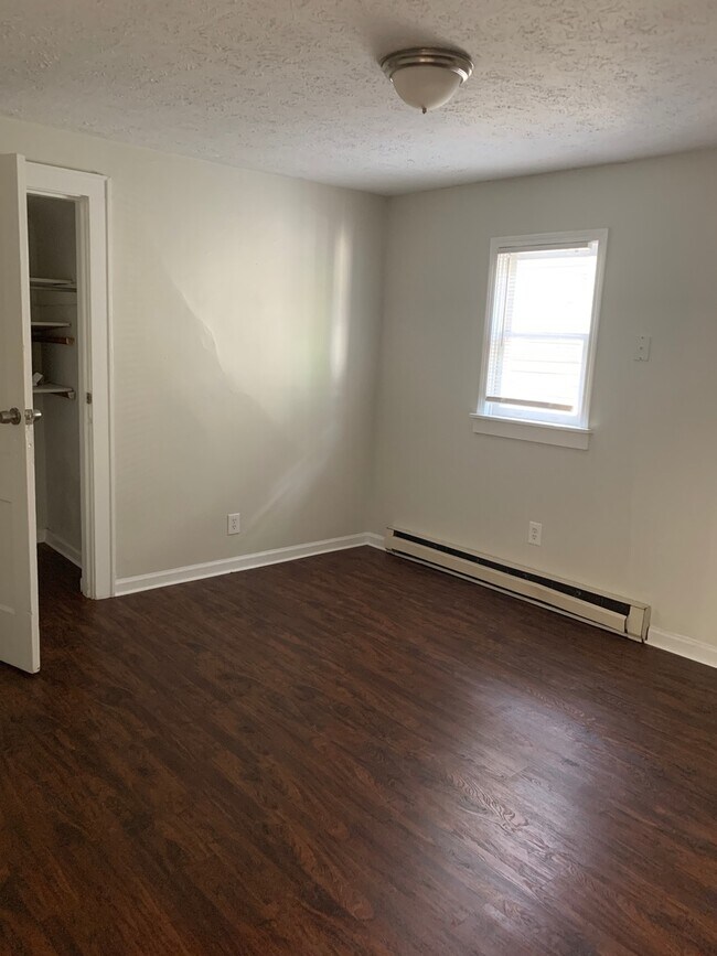 Building Photo - 536A Euclid Ave – Available Fall 2026