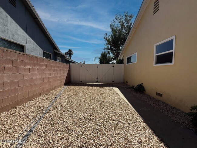 Building Photo - 8101 Sunny Brae Ave
