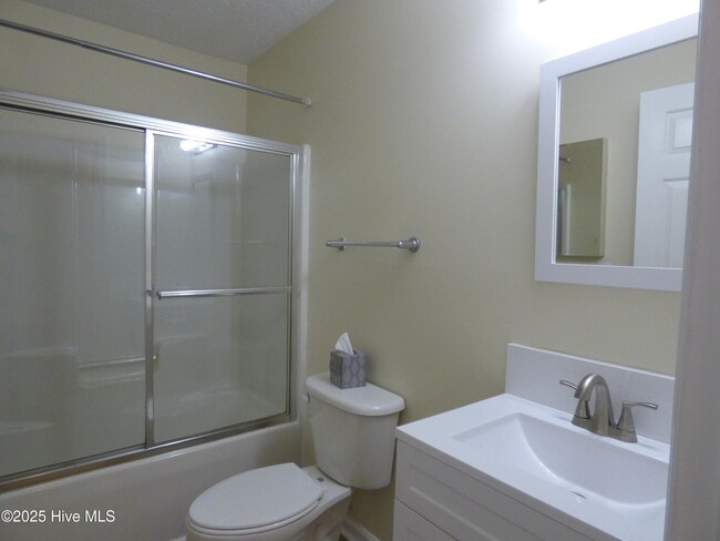 Building Photo - 408 Spring Hill Loop