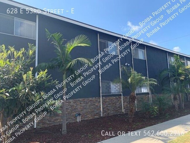 Building Photo - ** CHARMING 2-BEDROOM 1-BATH IN A GATED CO...