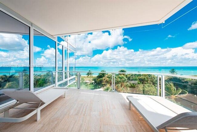 Building Photo - 9001 Collins Ave