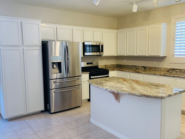 Building Photo - Beautiful home in Green Valley