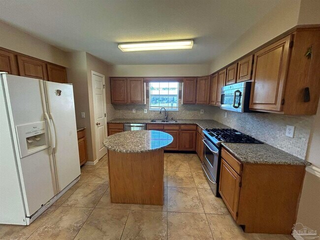 Building Photo - 1454 Little Creek Dr