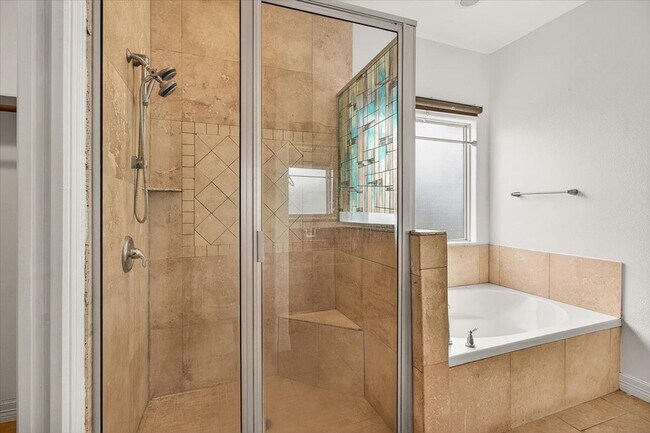 Building Photo - 6901 Anastasia Dr