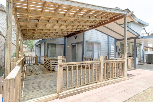 Building Photo - 7723 Miller Glen Ln