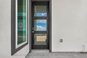 Building Photo - 10719 Mason Rd