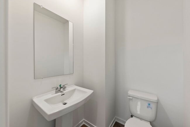 Building Photo - 13732 Palmetto Dr
