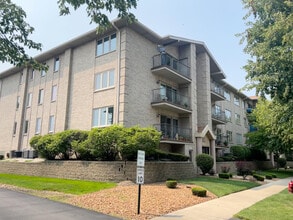 Building Photo - 10418 S Keating Ave