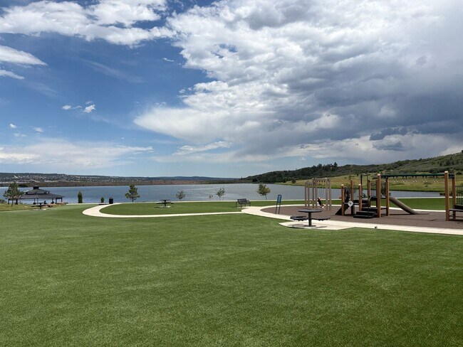 Building Photo - 2392 Pelican Bay Dr