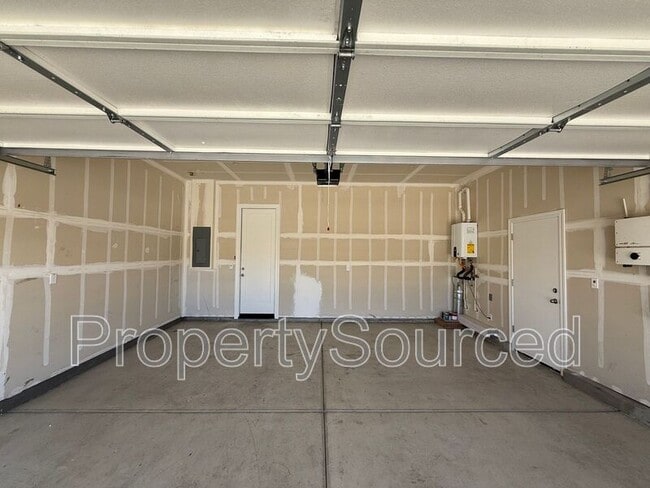 Building Photo - 614 Madrone St