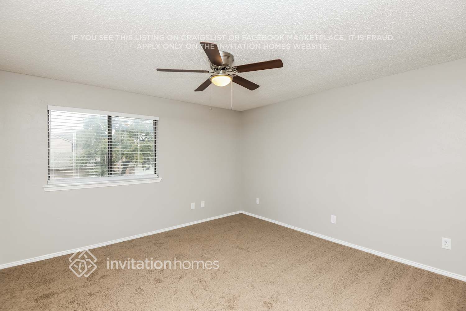 Building Photo - 422 Dawn Dr