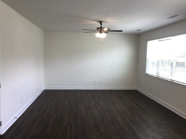 Building Photo - 5262 Lake Maxwell Dr