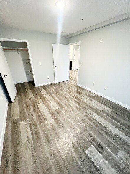 Building Photo - 169 16th Ave