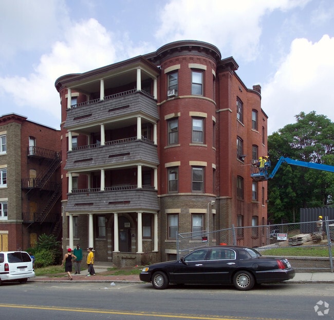 Building Photo - Worthington Commons