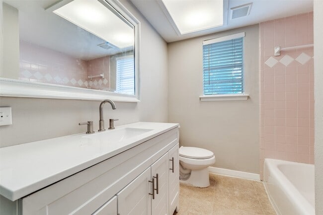 Building Photo - 10529 Yorkford Dr