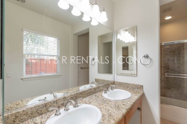 Building Photo - Charming 3-Bed, 3-Bath with 2,037 Sq Ft of Comfort in Mountain House!