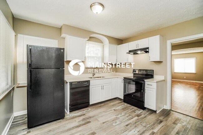 Building Photo - 3 Bedroom Pet-Friendly Home in Columbus, O...