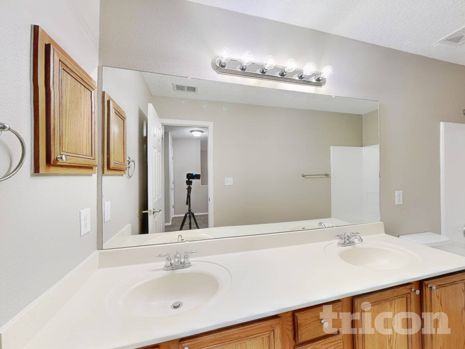 Building Photo - 1295 Carrizo St NW