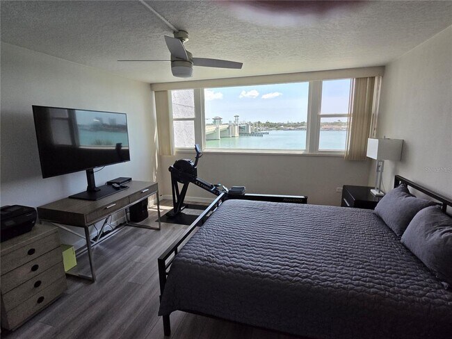 Building Photo - 500 Treasure Island Causeway