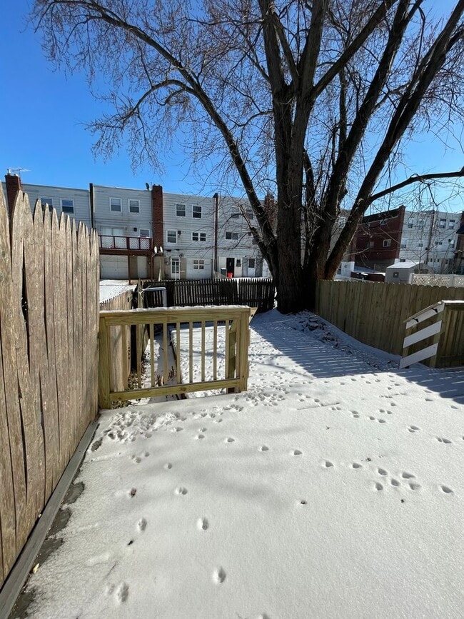 Building Photo - Beautiful 3 Bedroom, 1.5 Bath in Brookhaven