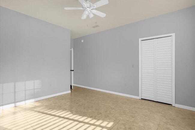 Building Photo - 102 Vista Verdi Cir