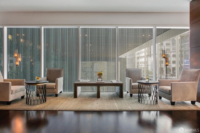 Building Photo - 301 Mission St