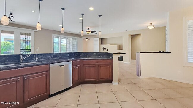 Building Photo - 26505 W Burnett Rd