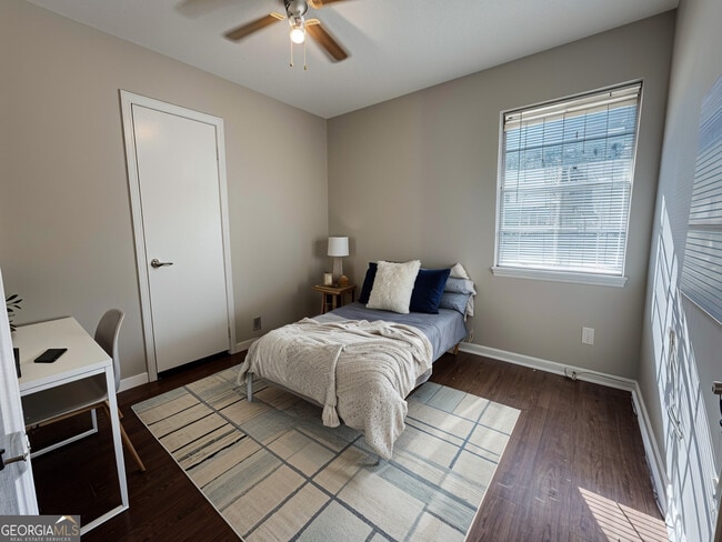 Building Photo - 7 W Park Ct