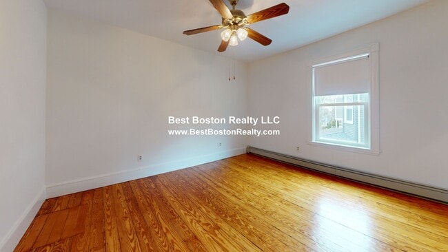 Building Photo - 66 Sagamore Ave