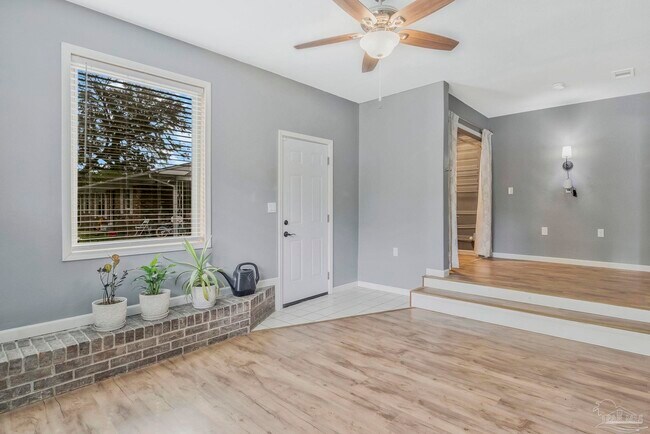 Building Photo - 2325 Merle Cir