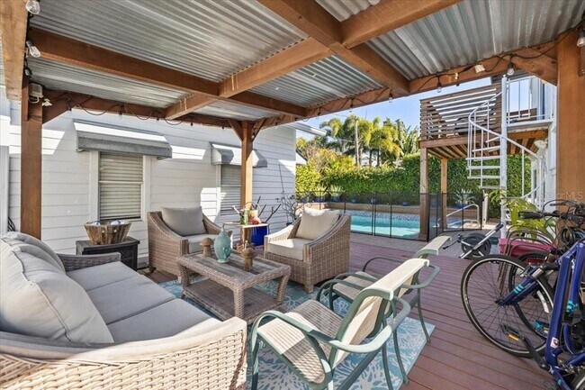 Building Photo - 2903 W Bay Ct Ave