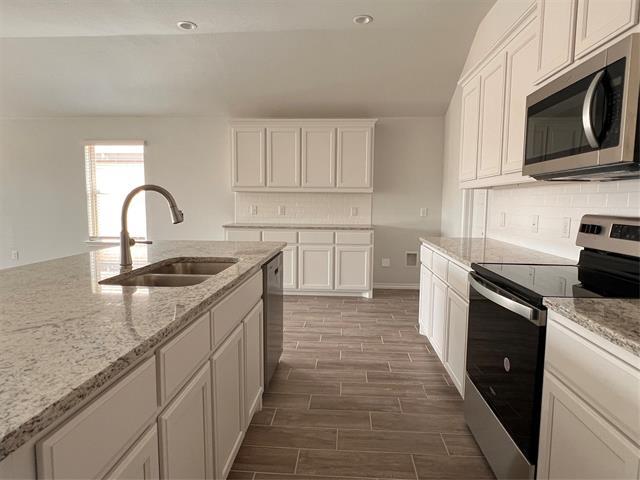 Building Photo - 5744 Brookville Dr
