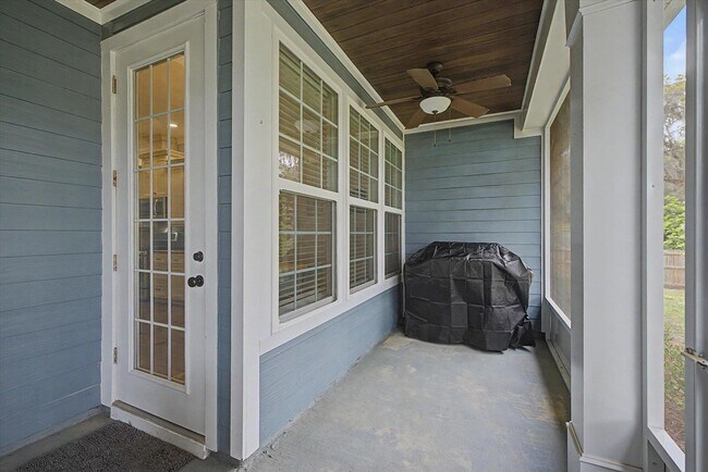 Building Photo - 7492 Sunny Mariana Ct