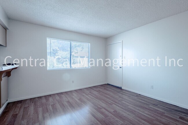 Building Photo - 808 Pershing St