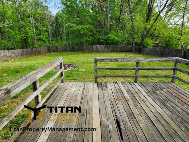 Building Photo - 3b/2b house