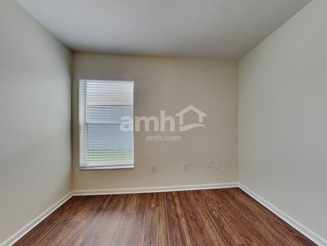 Building Photo - 1044 Summer Breeze Dr