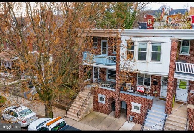 Building Photo - 443 Fremont St