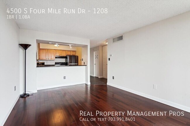 Building Photo - 4500 S Four Mile Run Dr