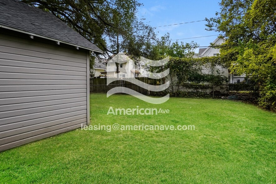 Building Photo - 4043 Vermaas Ave